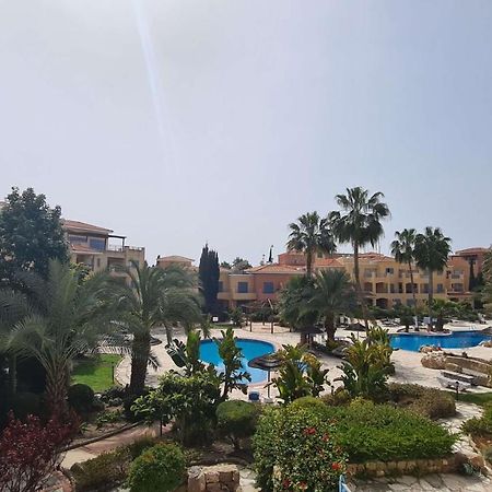 Sunny Limnaria Gardens 2 Bedroom Apartment Paphos 外观 照片