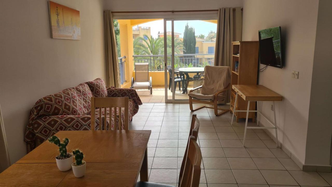Sunny Limnaria Gardens 2 Bedroom Apartment Paphos 外观 照片