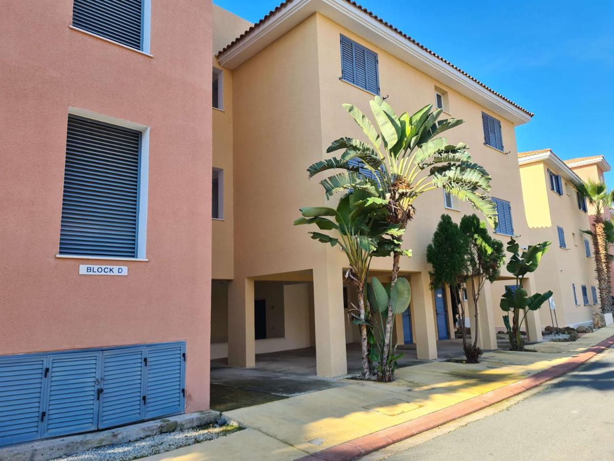 Sunny Limnaria Gardens 2 Bedroom Apartment Paphos 外观 照片
